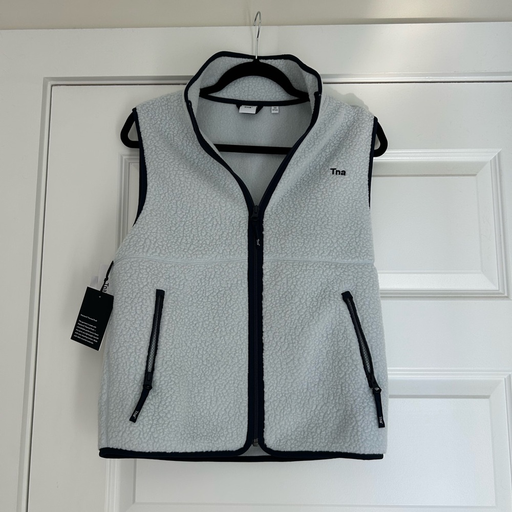 Tna vest